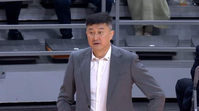 世界杯竞猜-强强对话！广东今晚7:35恶斗豪门，杜锋要给卢伟上一课，央视直播
